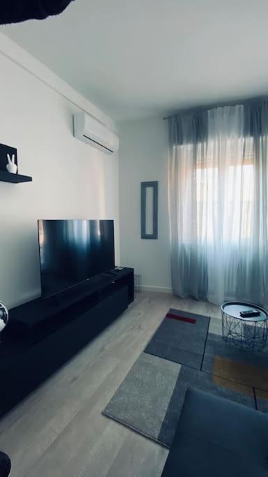 Sun Street Apartment Verona Bagian luar foto