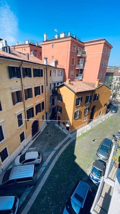Sun Street Apartment Verona Bagian luar foto